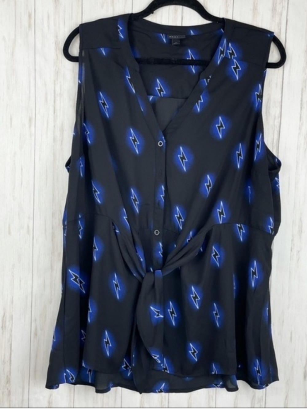 Torrid electric blue bolts tie front blouse 1X